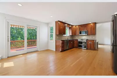 250 Palisades Cir, Stoughton, MA 02072 - Photo 9