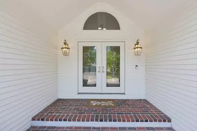250 Palisades Cir, Stoughton, MA 02072 - Photo 3