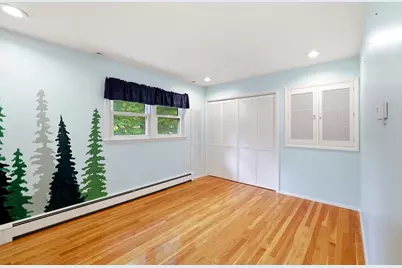 277 Brainerd St, South Hadley, MA 01075 - Photo 21