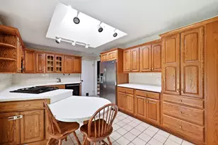 277 Brainerd St, South Hadley, MA 01075 - Photo 9