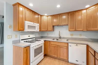 281 Meeting House Path #281, Ashland, MA 01721 - Photo 3
