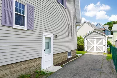 8 Highland St, Peabody, MA 01960 - Photo 3