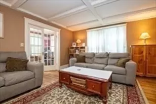 8 Highland St, Peabody, MA 01960 - Photo 11