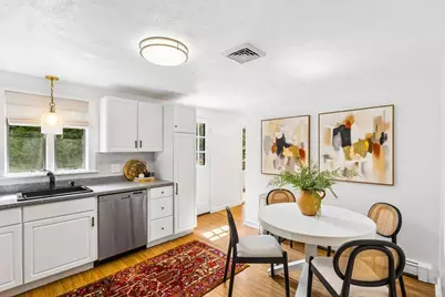 4 Rodgers Rd, Stoneham, MA 02180 - Photo 11