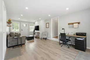 25 Paulson Dr, West Springfield, MA 01089 - Photo 17