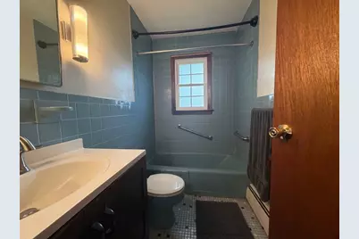 24 Crestshire Drive, Lawrence, MA 01843 - Photo 11