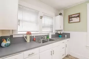 46 Walnut St, Montague, MA 01376 - Photo 17