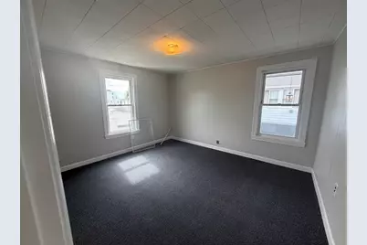 223 Mechanic St, Leominster, MA 01453 - Photo 5