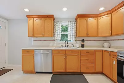 22 Harriss Ct, Abington, MA 02351 - Photo 9