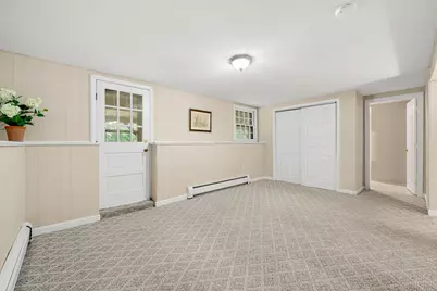 21 Freeport Dr, Burlington, MA 01803 - Photo 33
