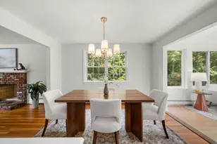 21 Freeport Dr, Burlington, MA 01803 - Photo 7