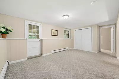 21 Freeport Dr, Burlington, MA 01803 - Photo 33