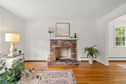 21 Freeport Dr, Burlington, MA 01803 - Photo 5