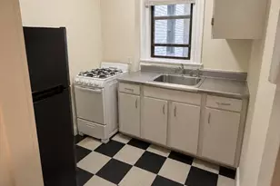 15 Park Dr, Boston, MA 02215 - Photo 3