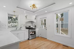 46 Sheridan St, Haverhill, MA 01830 - Photo 15