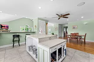 136 Main St, Hatfield, MA 01038 - Photo 9