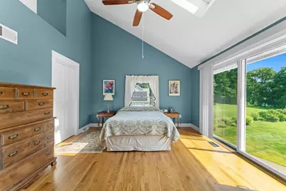 136 Main St, Hatfield, MA 01038 - Photo 15