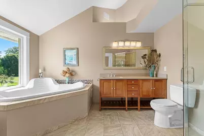 136 Main St, Hatfield, MA 01038 - Photo 17