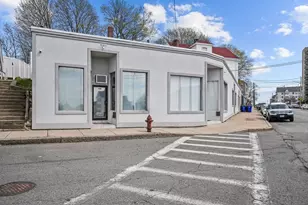 1792 Pleasant St, Fall River, MA 02723 - Photo 31