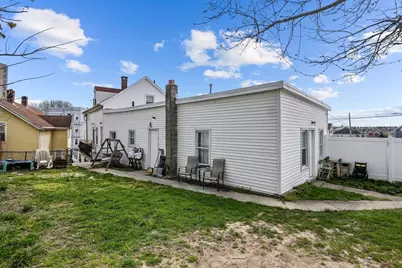 1792 Pleasant St, Fall River, MA 02723 - Photo 29