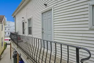 1792 Pleasant St, Fall River, MA 02723 - Photo 19