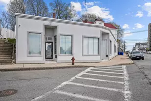 1792 Pleasant St, Fall River, MA 02723 - Photo 31