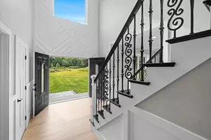 10 Falcon Dr, Shrewsbury, MA 01545 - Photo 3