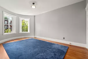 1863 Beacon St, Brookline, MA 02445 - Photo 15
