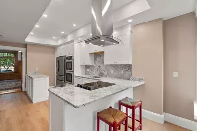 1863 Beacon St #1, Brookline, MA 02445 - Photo 9