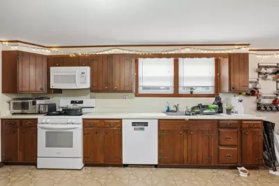 90 Glenview, Upton, MA 01568 - Photo 9