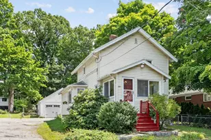 147 Main St, Reading, MA 01867 - Photo 1