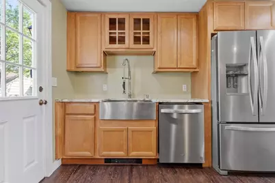 48 Central St, West Brookfield, MA 01585 - Photo 9