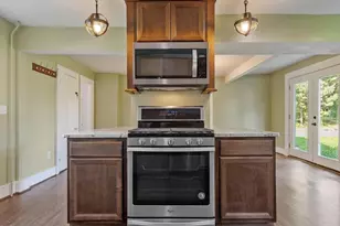 48 Central St, West Brookfield, MA 01585 - Photo 9