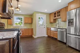 48 Central St, West Brookfield, MA 01585 - Photo 7