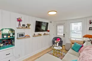 47 W School St, Westfield, MA 01085 - Photo 7