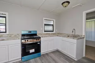 143 Davenport St, Springfield, MA 01119 - Photo 7