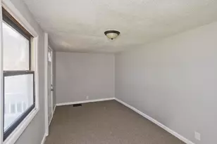 143 Davenport St, Springfield, MA 01119 - Photo 5