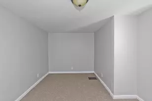 143 Davenport St, Springfield, MA 01119 - Photo 15