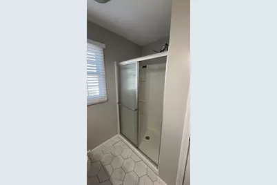 71 Eddywood St, Springfield, MA 01118 - Photo 15