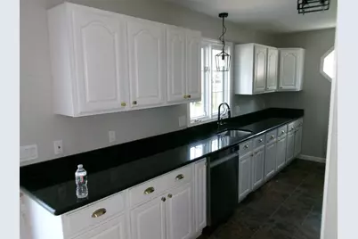 71 Eddywood St, Springfield, MA 01118 - Photo 7
