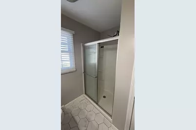 71 Eddywood St, Springfield, MA 01118 - Photo 15