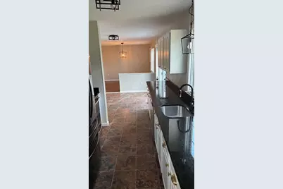 71 Eddywood St, Springfield, MA 01118 - Photo 11