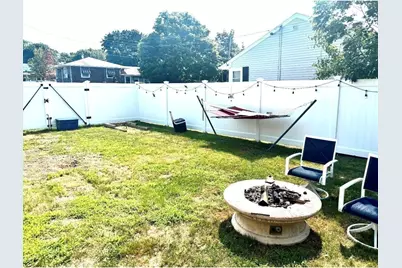 401 Whitlow St, New Bedford, MA 02746 - Photo 23