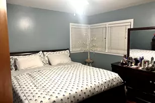 401 Whitlow St, New Bedford, MA 02746 - Photo 9