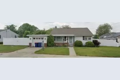 401 Whitlow St, New Bedford, MA 02746 - Photo 1