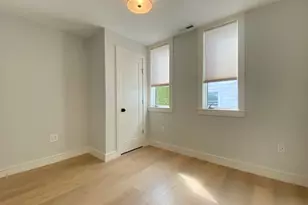 92 Walnut St, Watertown, MA 02472 - Photo 9