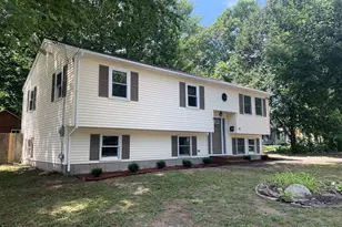 84 Catherine St, Gardner, MA 01440 - Photo 1