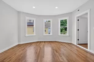21 Hutchinson St, Winthrop, MA 02152 - Photo 5