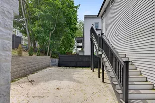 21 Hutchinson St, Winthrop, MA 02152 - Photo 17