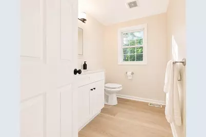 34-36 Hammond St #36, Bridgewater, MA 02324 - Photo 11